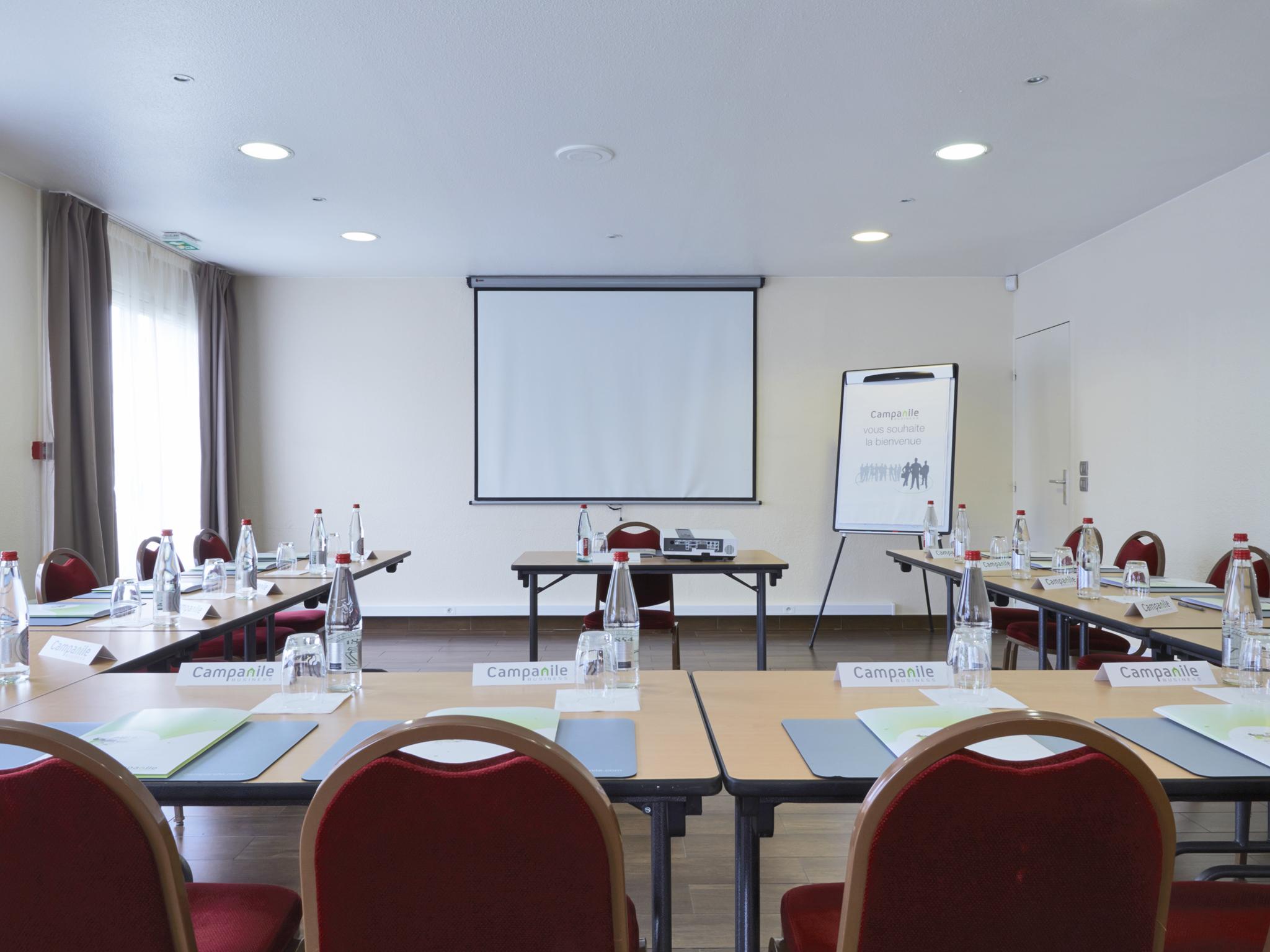 Campanile Lille -